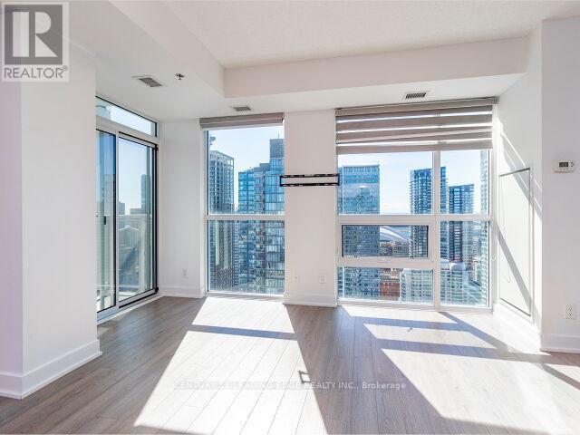 3704 - 318 Richmond Street W, Toronto (Waterfront Communities), Ontario  M5V 0B4 - Photo 14 - C12217163