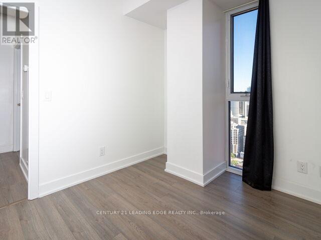 3704 - 318 Richmond Street W, Toronto (Waterfront Communities), Ontario  M5V 0B4 - Photo 9 - C12217163