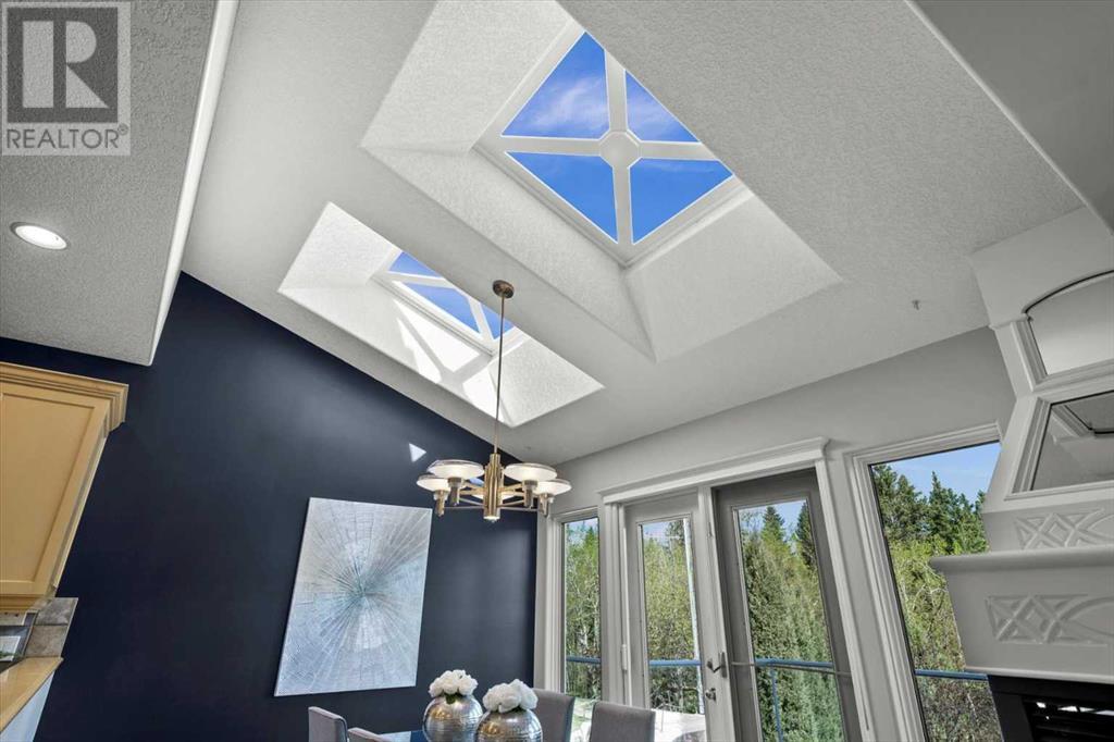 142 Valley Glen Heights Nw, Calgary, Alberta  T3B 5S8 - Photo 9 - A2219911