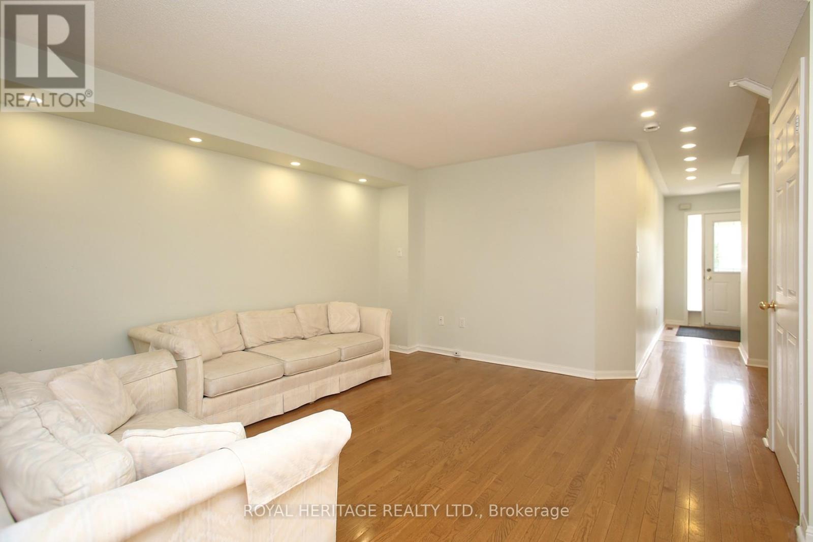 70 Longueuil Place, Whitby (Pringle Creek), Ontario  L1R 3H1 - Photo 6 - E12210038