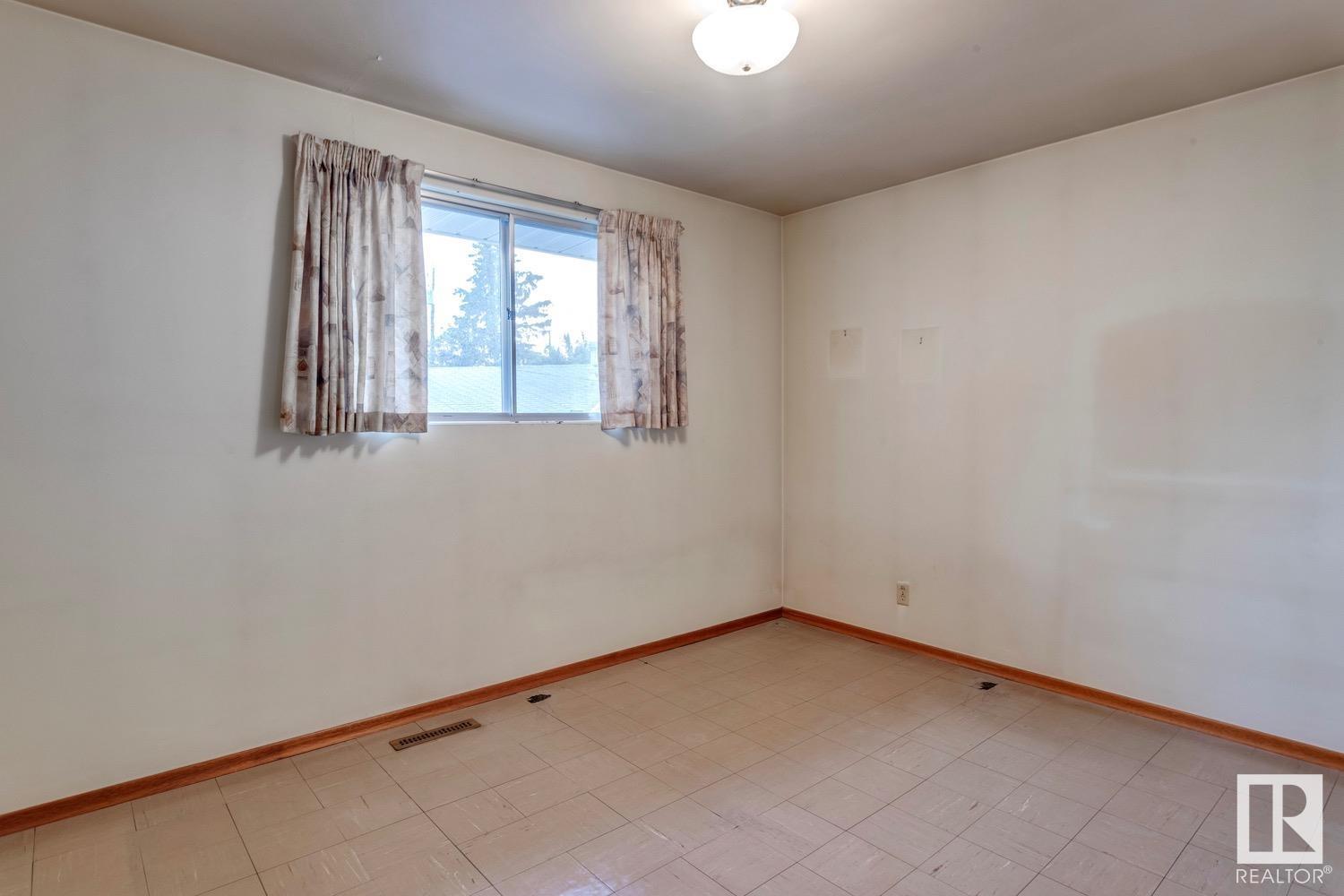 12811 137 Av Nw, Edmonton, Alberta  T5L 4C3 - Photo 10 - E4442092