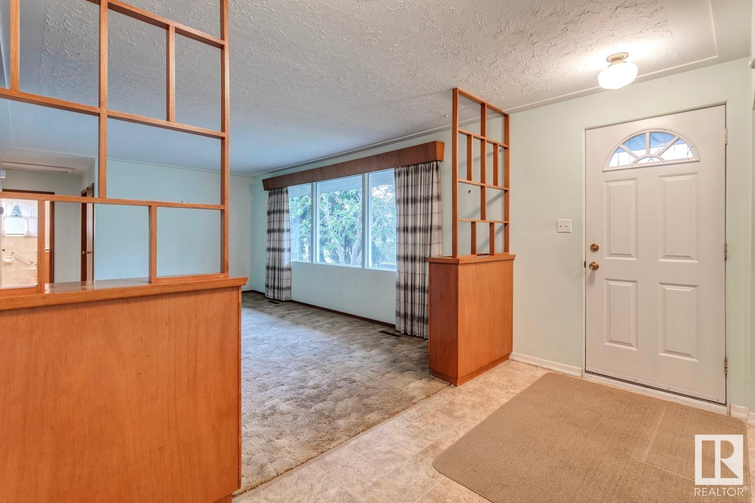 12811 137 Av Nw, Edmonton, Alberta  T5L 4C3 - Photo 13 - E4442092