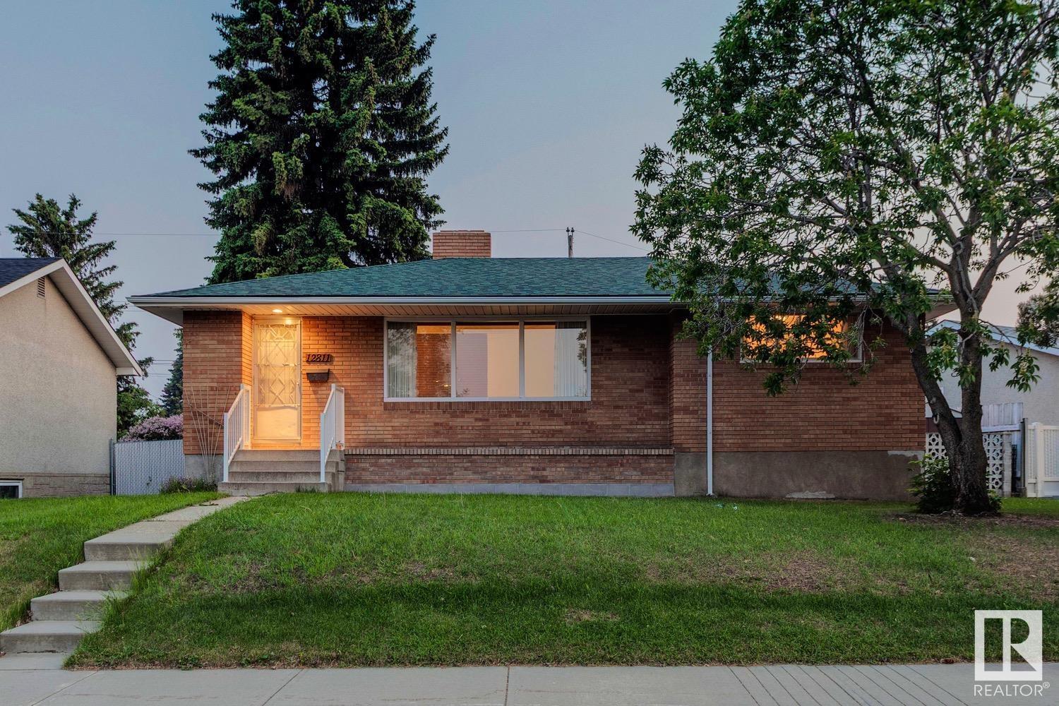 12811 137 Av Nw, Edmonton, Alberta  T5L 4C3 - Photo 2 - E4442092