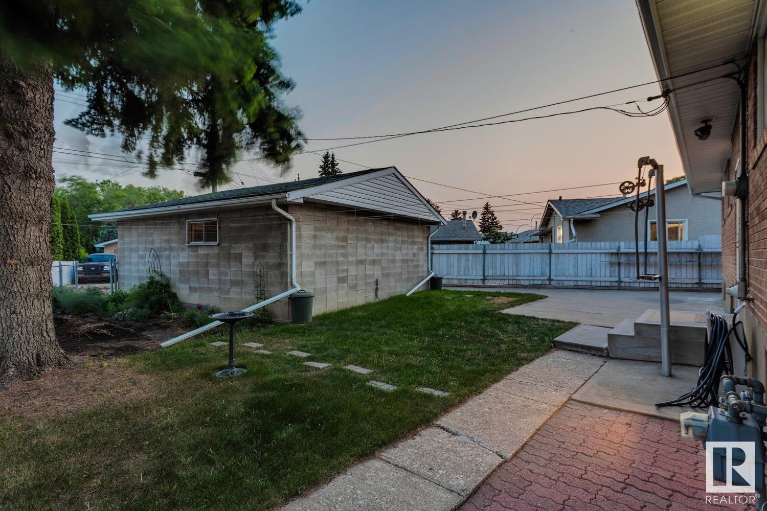 12811 137 Av Nw, Edmonton, Alberta  T5L 4C3 - Photo 30 - E4442092