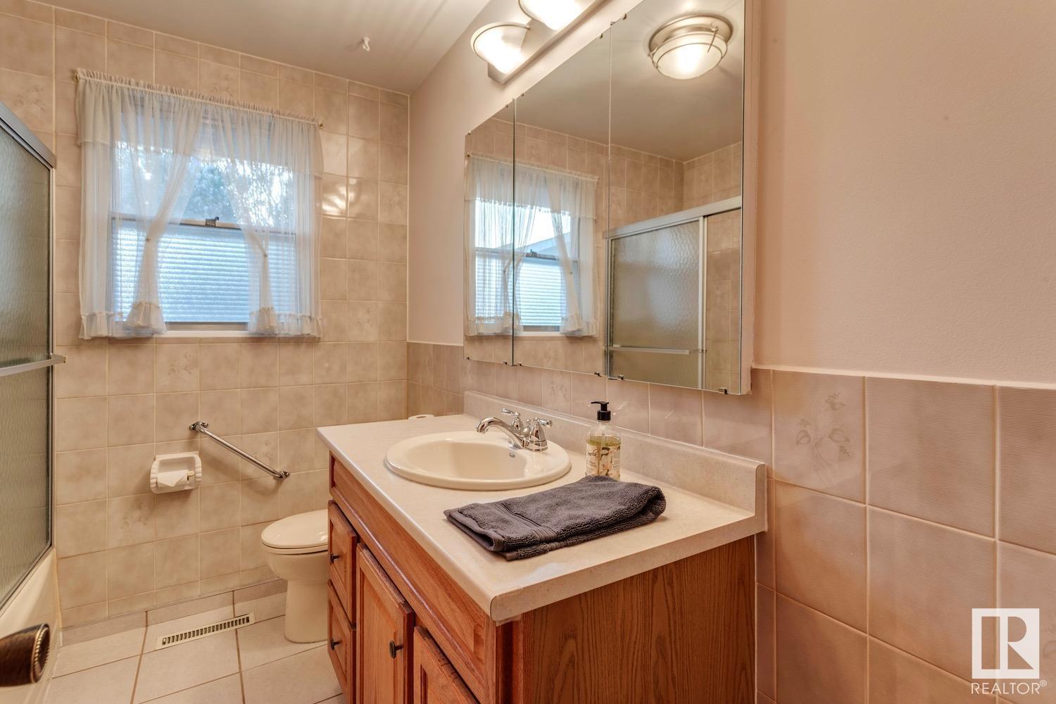 12811 137 Av Nw, Edmonton, Alberta  T5L 4C3 - Photo 7 - E4442092