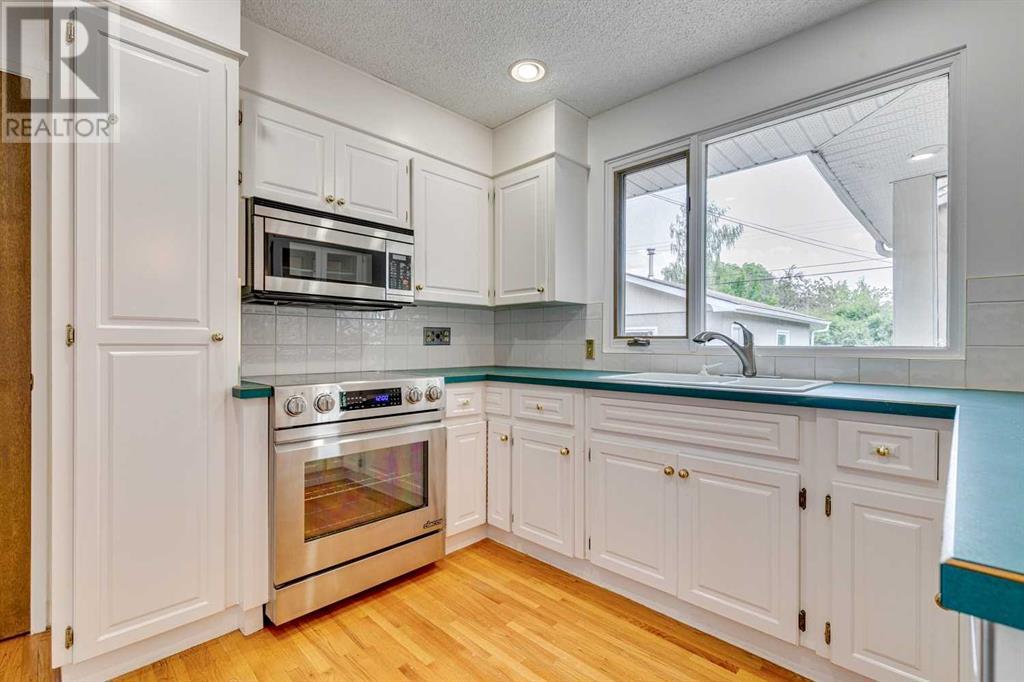 5808 Lakeview Drive Sw, Calgary, Alberta  T3E 5S4 - Photo 9 - A2227339