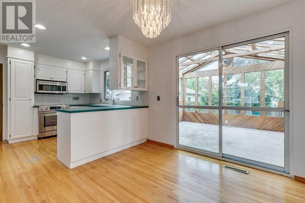 5808 Lakeview Drive Sw, Calgary, Alberta  T3E 5S4 - Photo 12 - A2227339