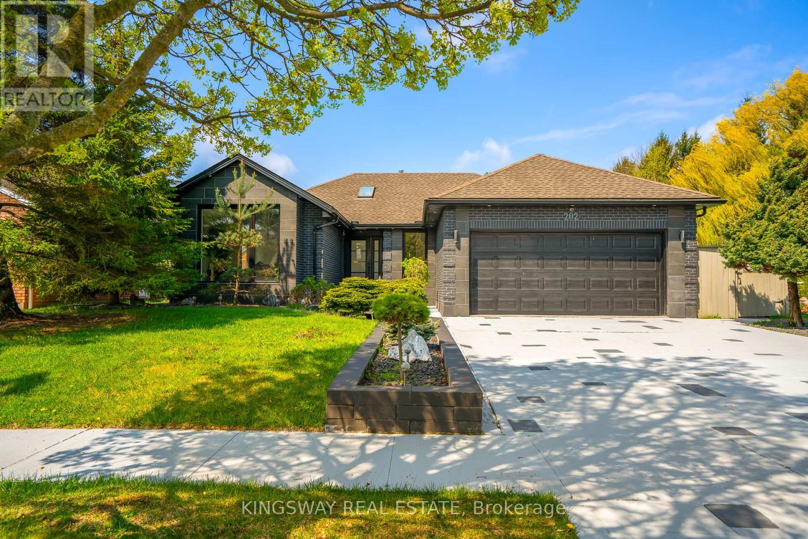 202 Michael Drive, Welland (N. Welland), Ontario  L3C 7B8 - Photo 1 - X12217386