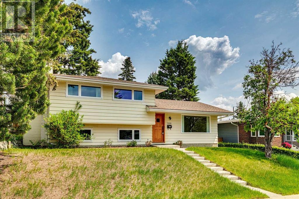 5808 Lakeview Drive Sw, Calgary, Alberta  T3E 5S4 - Photo 1 - A2227339