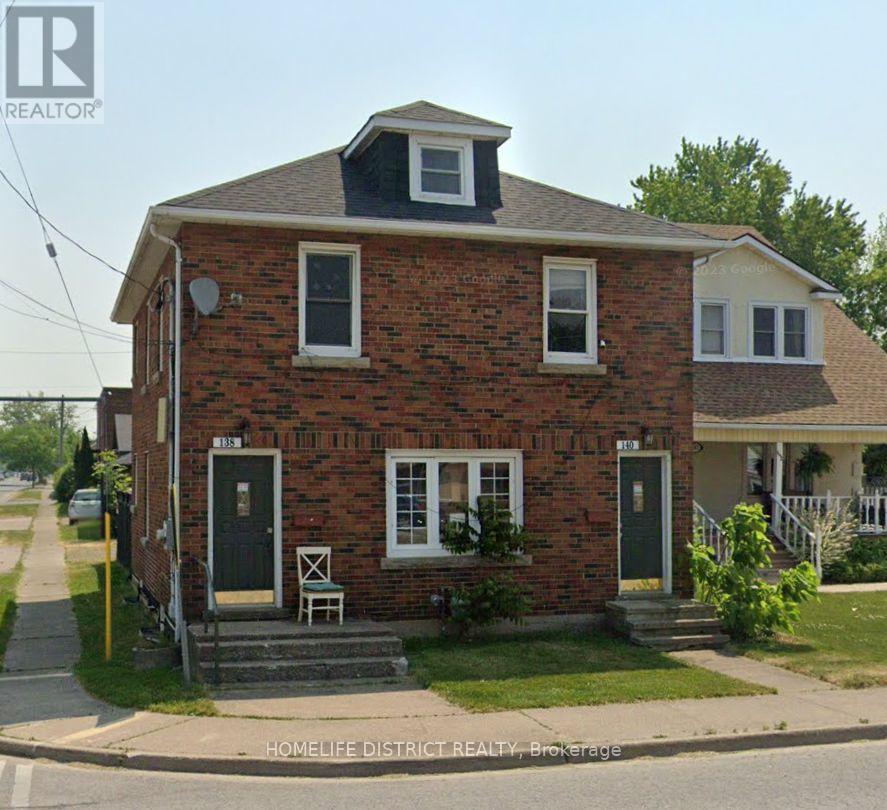 138-140 Crowland Avenue, Welland (Lincoln/crowland), Ontario  L3B 1X3 - Photo 1 - X12217405