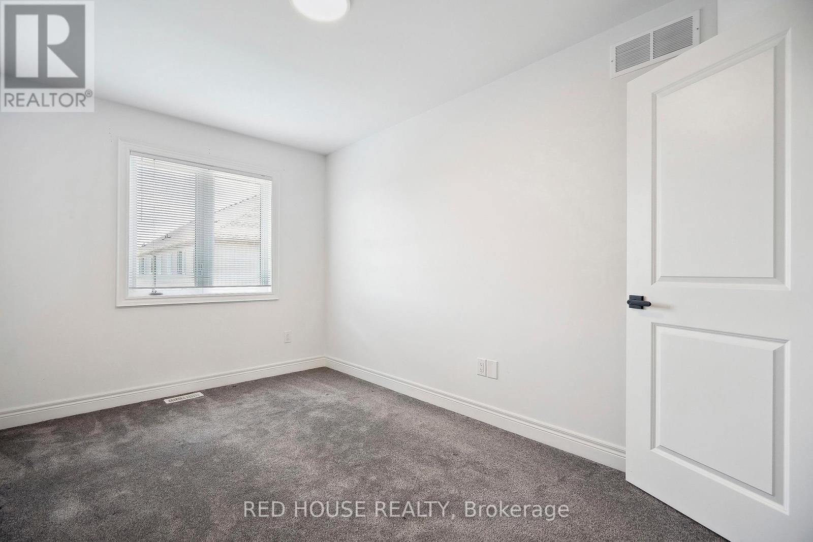 66 Venture Way, Thorold (Rolling Meadows), Ontario  L2V 0H6 - Photo 21 - X12217464