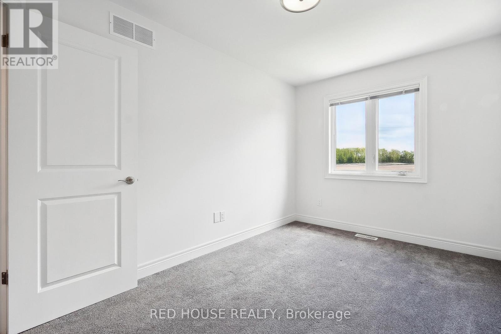 66 Venture Way, Thorold (Rolling Meadows), Ontario  L2V 0H6 - Photo 23 - X12217464
