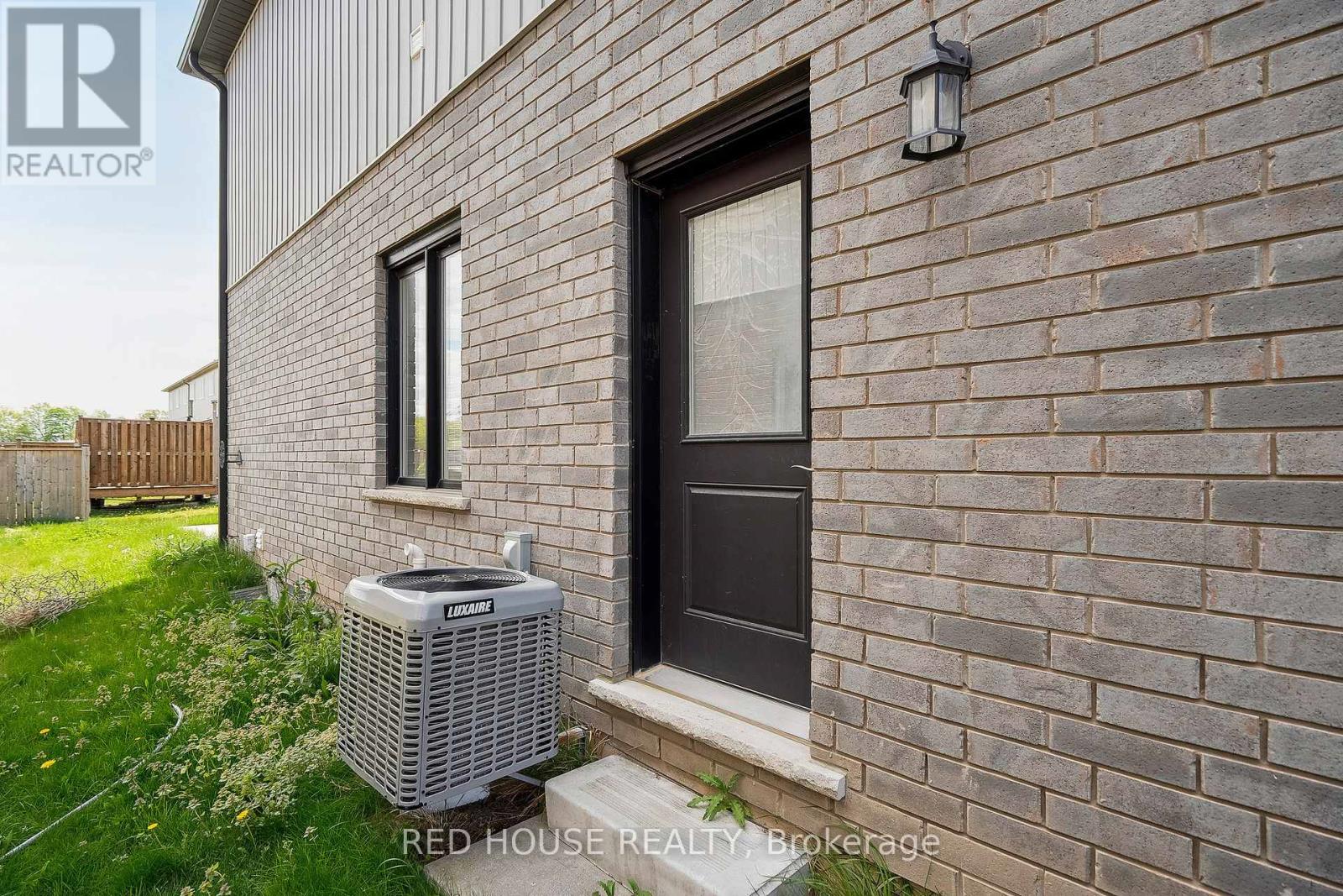 66 Venture Way, Thorold (Rolling Meadows), Ontario  L2V 0H6 - Photo 32 - X12217464