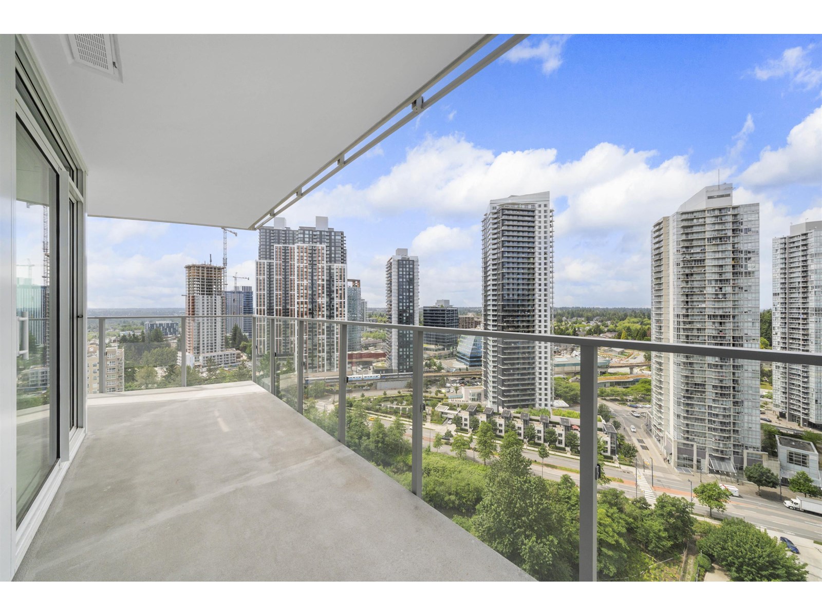 2208 13768 100th Avenue, Surrey, British Columbia  V3T 0V2 - Photo 17 - R3014577