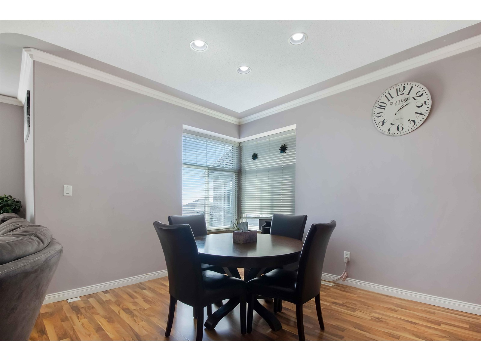 33577 12 Avenue, Mission, British Columbia  V2V 6Z6 - Photo 7 - R3009349