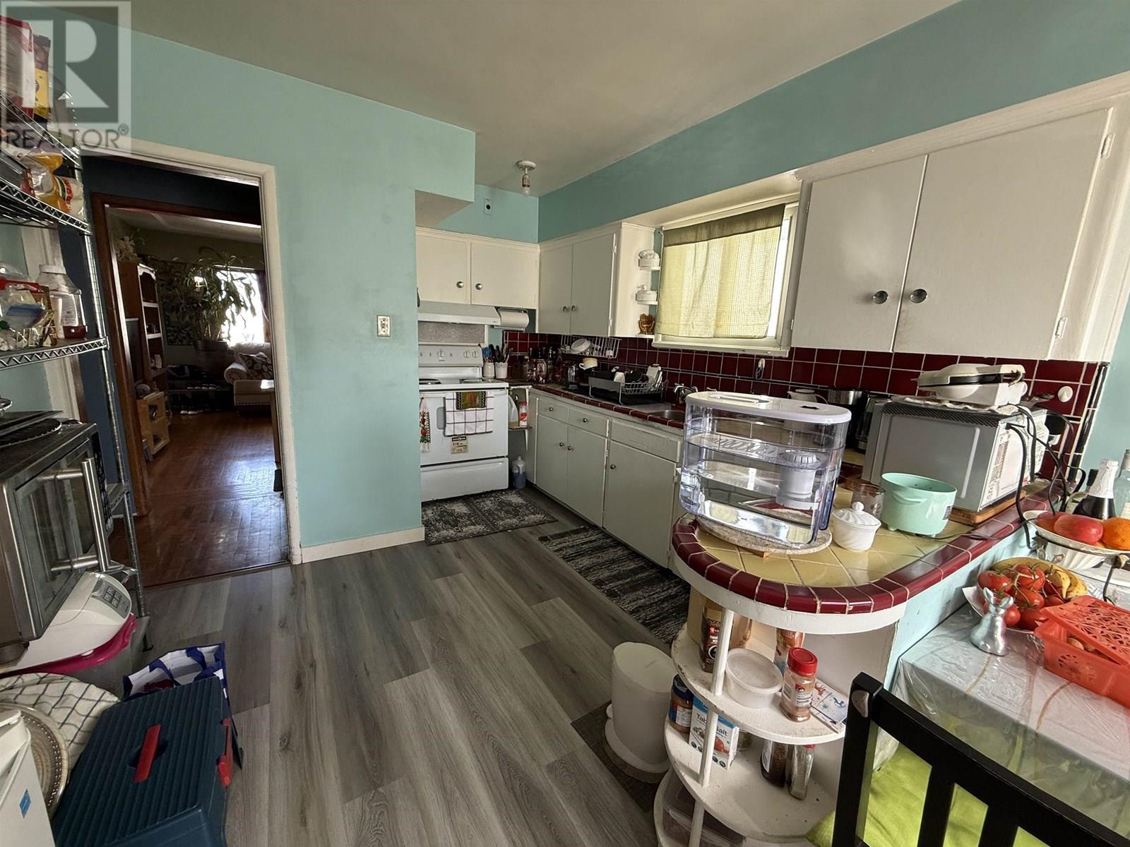 2638 Ward Street, Vancouver, British Columbia  V5R 4S6 - Photo 4 - R3014932
