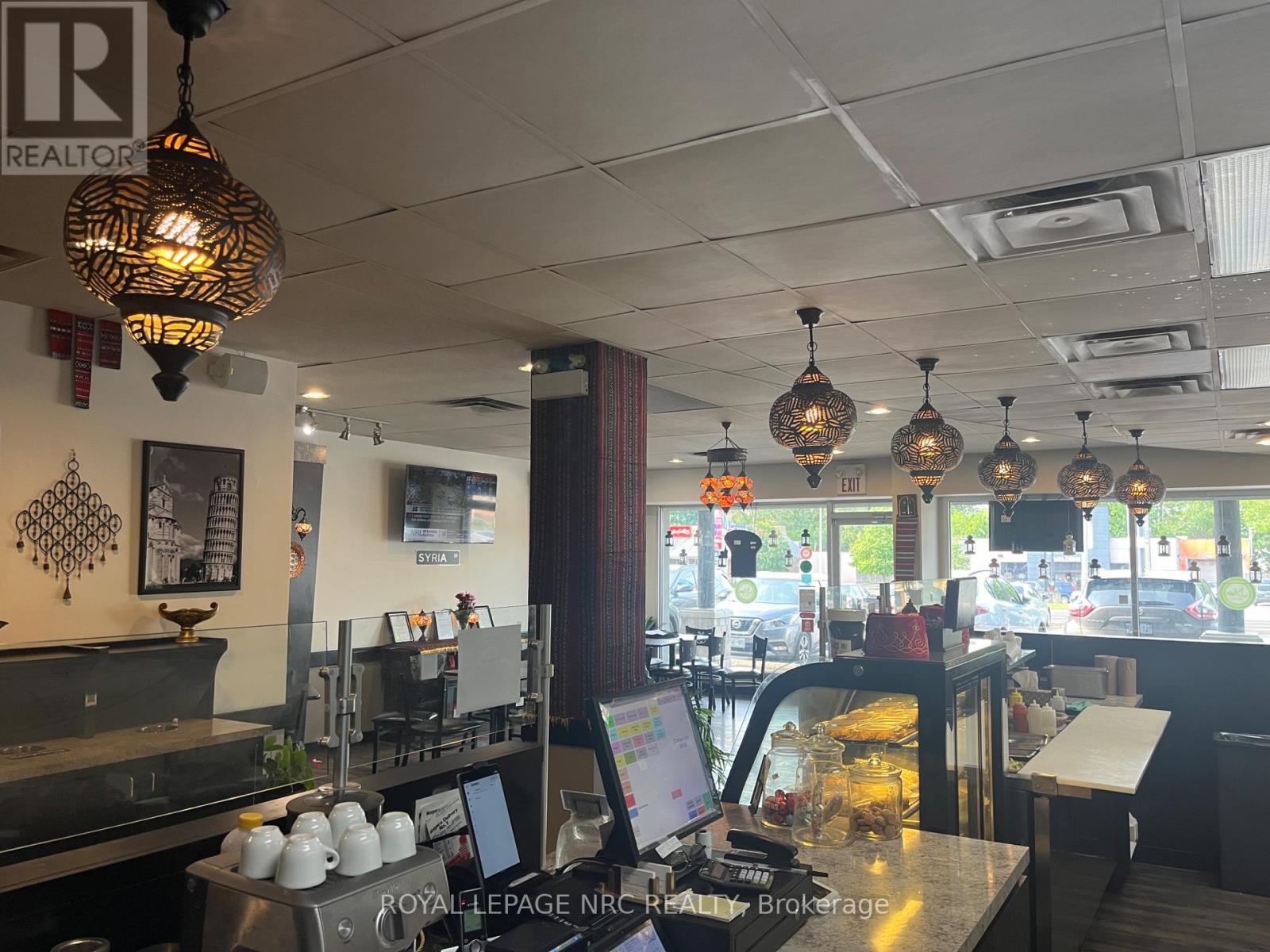 4 - 6734 Lundy's Lane, Niagara Falls, Ontario  L2G 1V5 - Photo 11 - X12217488