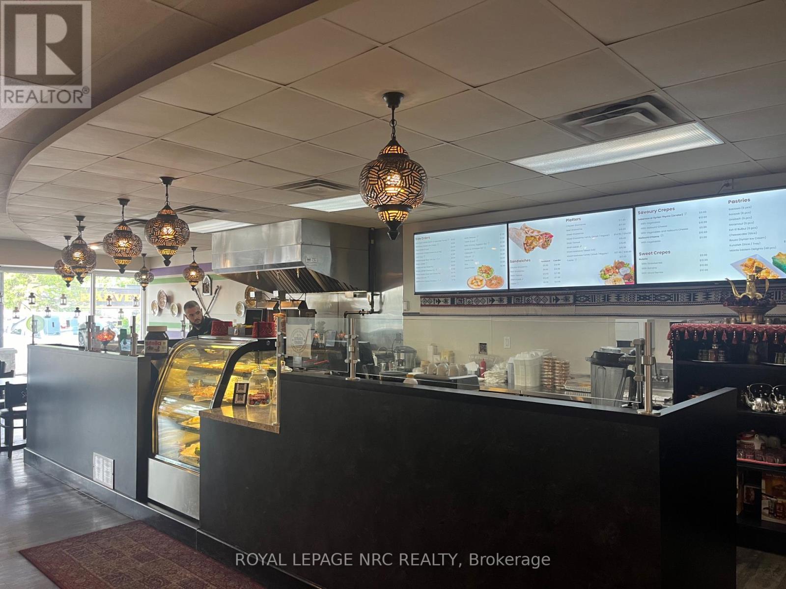 4 - 6734 Lundy's Lane, Niagara Falls, Ontario  L2G 1V5 - Photo 8 - X12217488