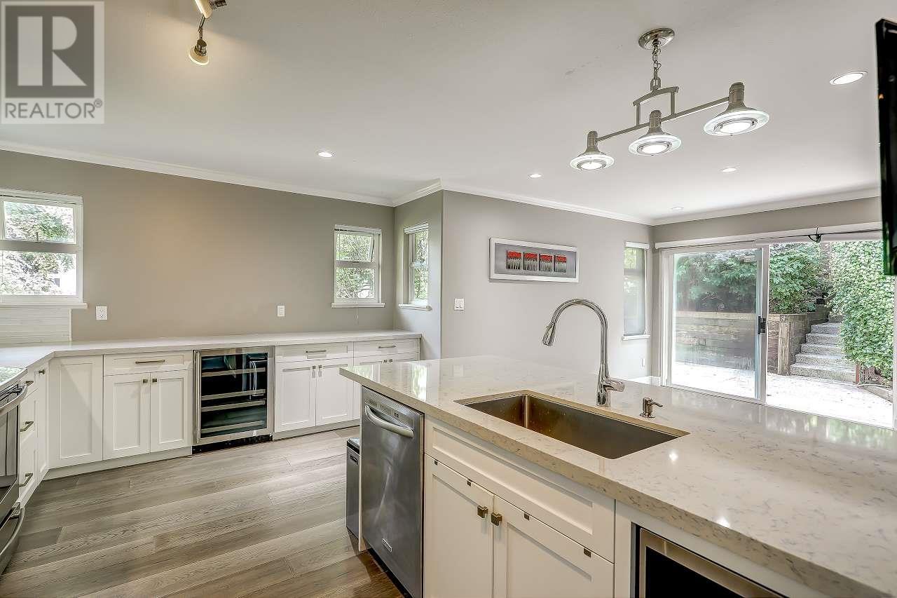 60 Shoreline Circle, Port Moody, British Columbia  V3H 5B3 - Photo 11 - R3014954