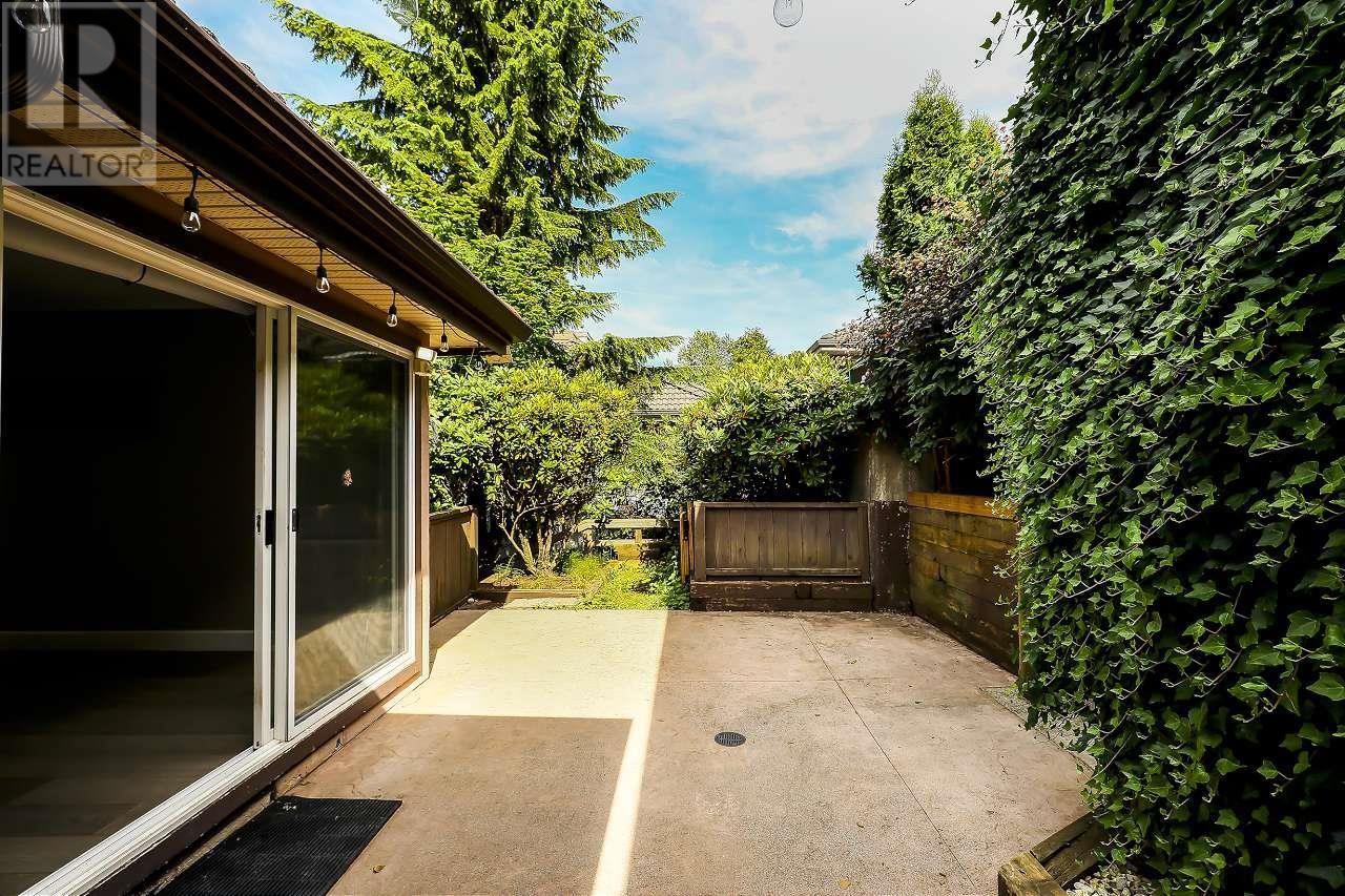60 Shoreline Circle, Port Moody, British Columbia  V3H 5B3 - Photo 4 - R3014954