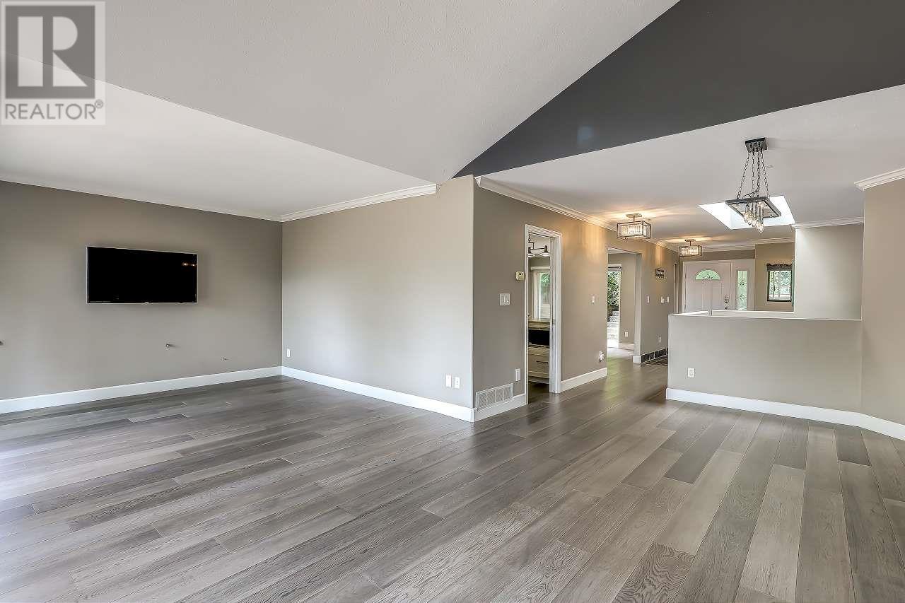60 Shoreline Circle, Port Moody, British Columbia  V3H 5B3 - Photo 7 - R3014954