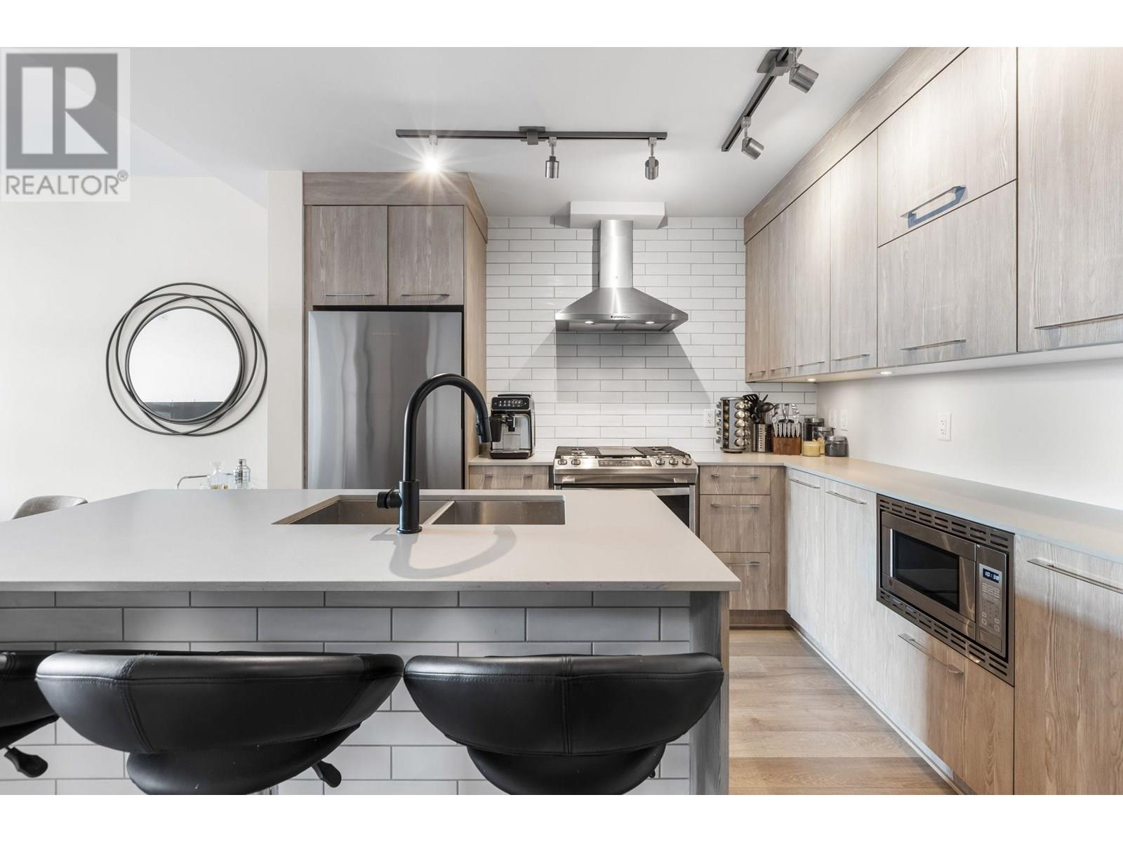 1013 Quebec Street, New Westminster, British Columbia  V3M 0M3 - Photo 5 - R3015018