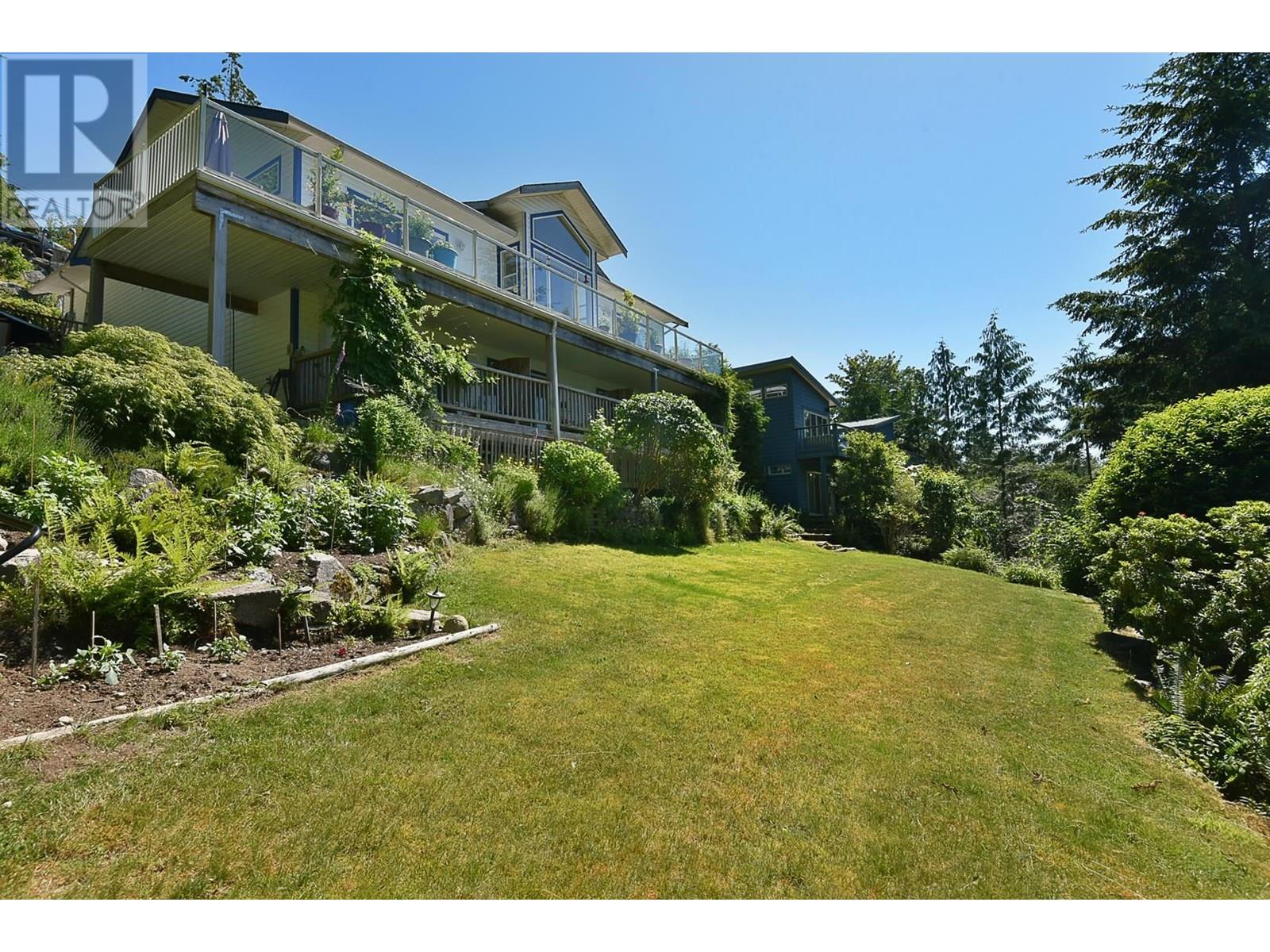 5870 Skookumchuk Road, Sechelt, British Columbia  V7Z 0P3 - Photo 34 - R3015035