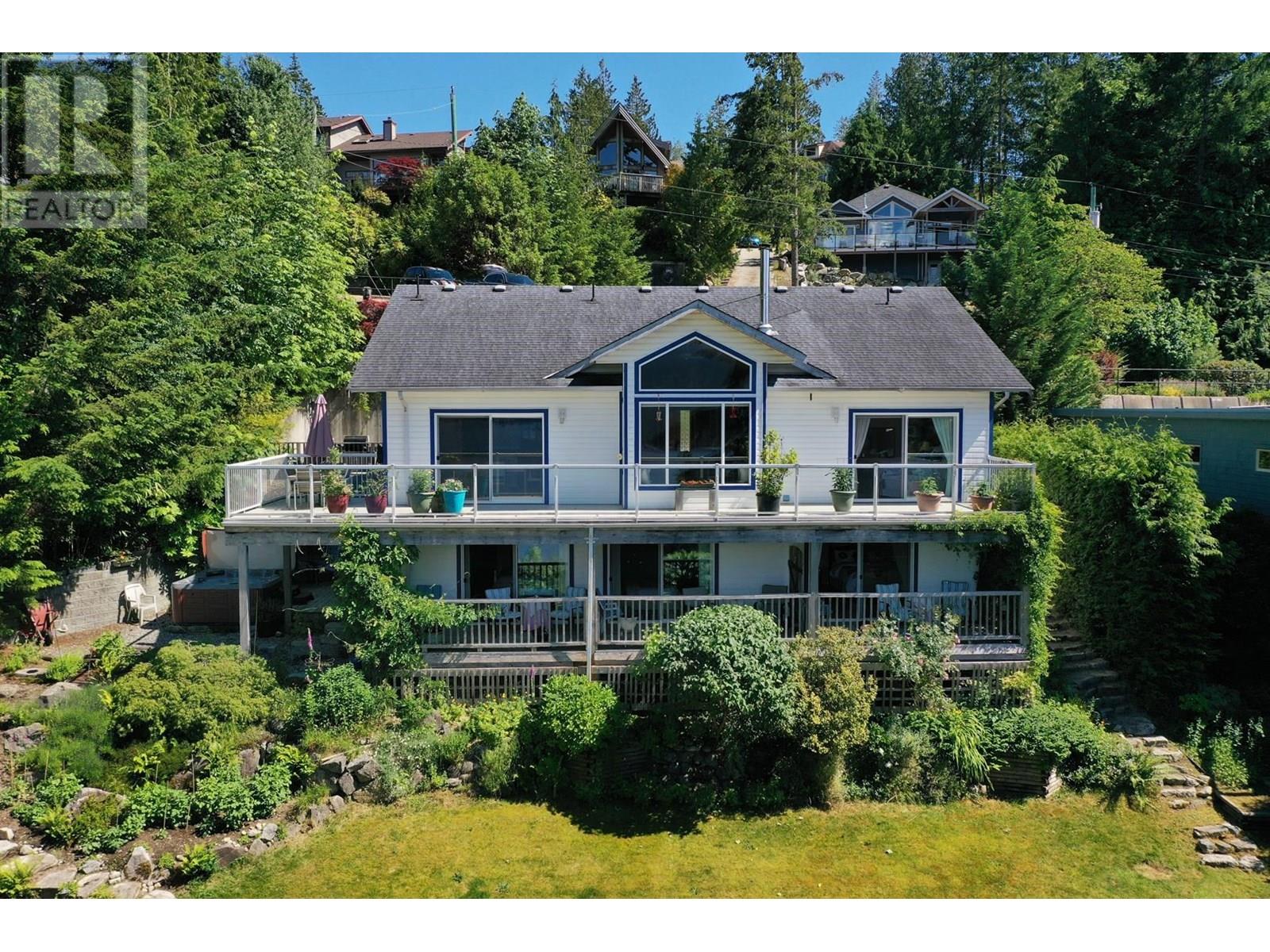 5870 Skookumchuk Road, Sechelt, British Columbia  V7Z 0P3 - Photo 35 - R3015035