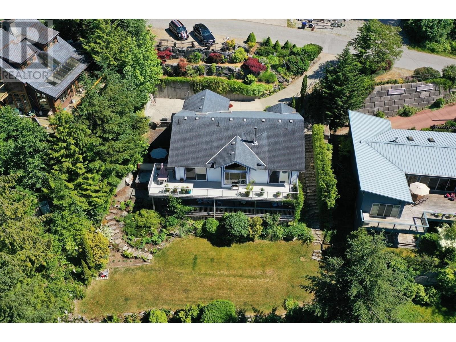 5870 Skookumchuk Road, Sechelt, British Columbia  V7Z 0P3 - Photo 36 - R3015035