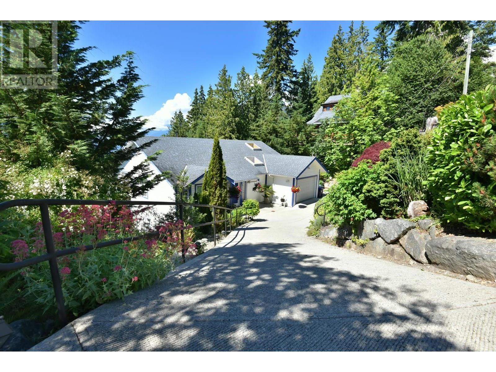 5870 Skookumchuk Road, Sechelt, British Columbia  V7Z 0P3 - Photo 38 - R3015035