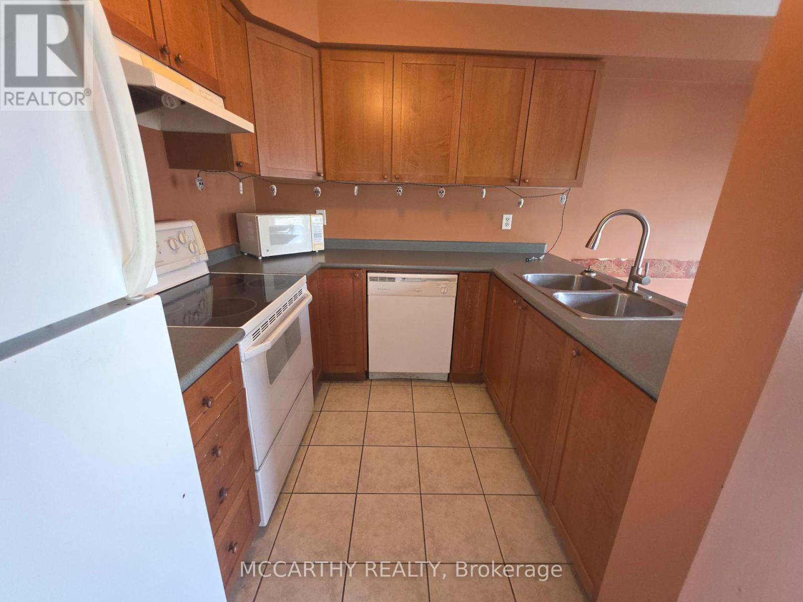 4 Seed House Lane, Halton Hills, Ontario  L7G 6K3 - Photo 16 - W12151811