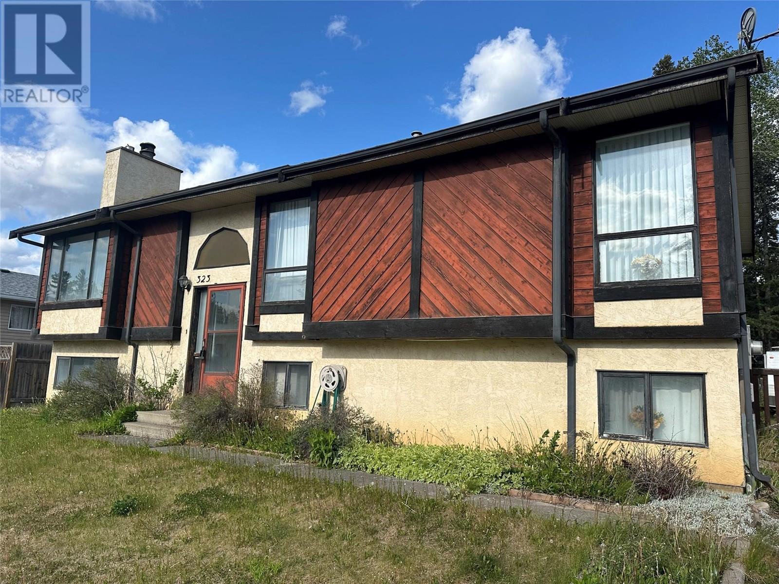 323 Cottonwood Avenue, Tumbler Ridge, British Columbia