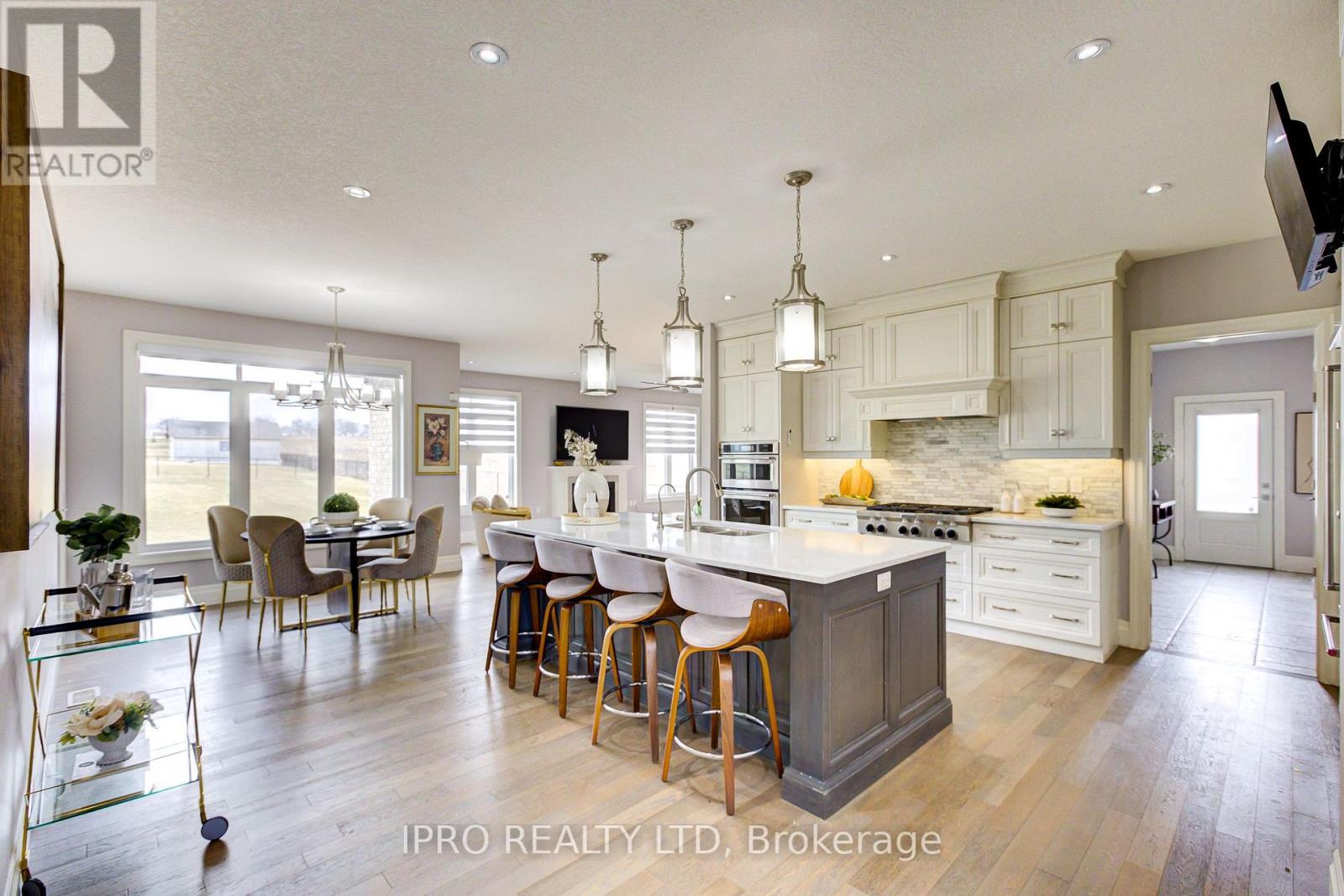 111 Sunset Hills Crescent, Woolwich, Ontario  N0B 2B0 - Photo 14 - X12217408
