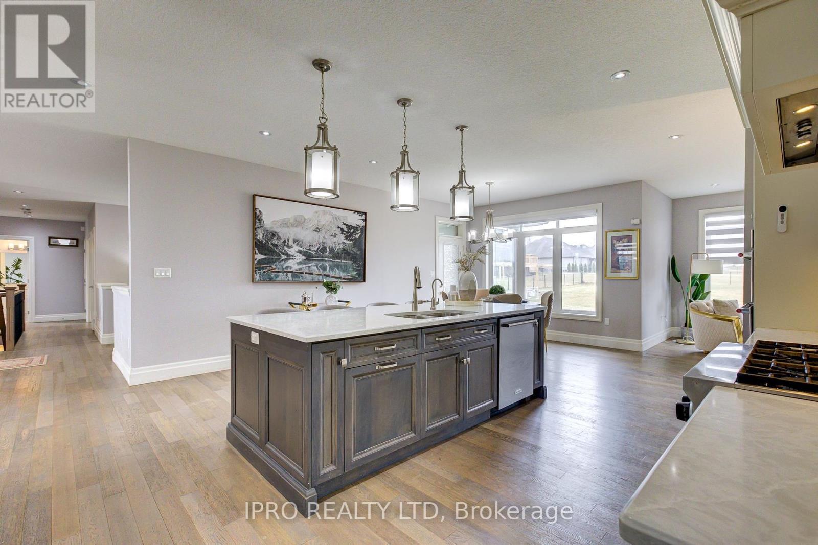 111 Sunset Hills Crescent, Woolwich, Ontario  N0B 2B0 - Photo 16 - X12217408