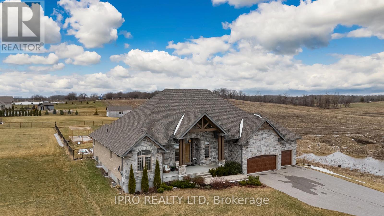 111 Sunset Hills Crescent, Woolwich, Ontario  N0B 2B0 - Photo 3 - X12217408