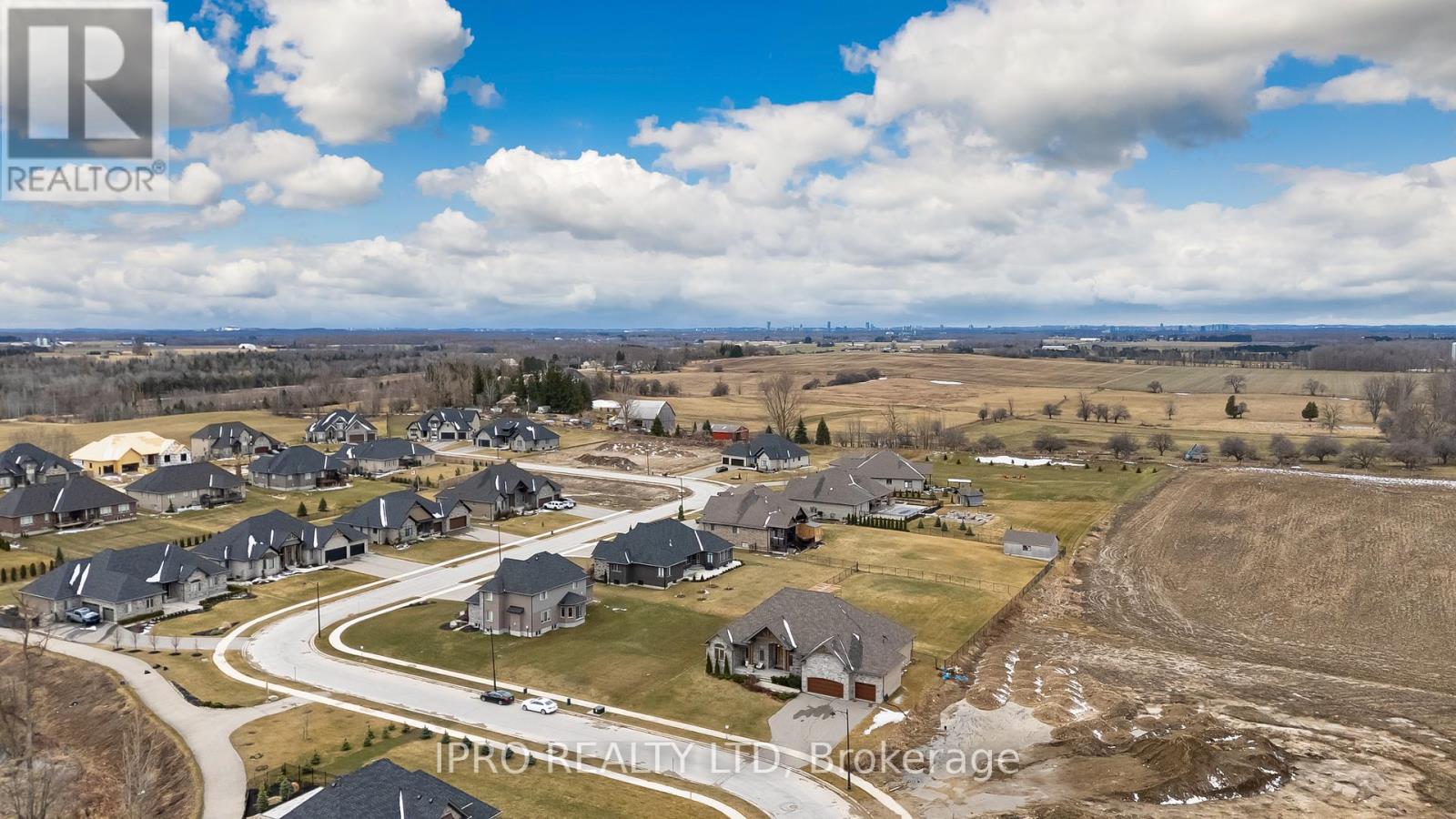 111 Sunset Hills Crescent, Woolwich, Ontario  N0B 2B0 - Photo 4 - X12217408