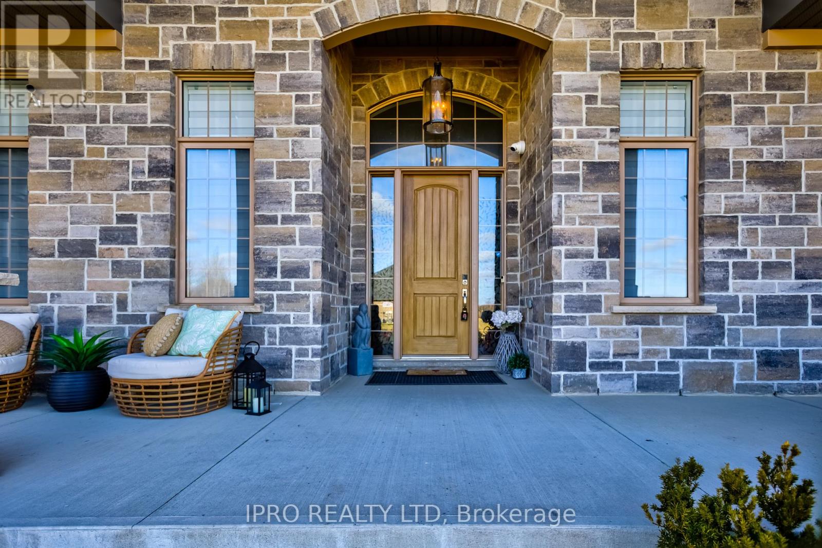 111 Sunset Hills Crescent, Woolwich, Ontario  N0B 2B0 - Photo 6 - X12217408