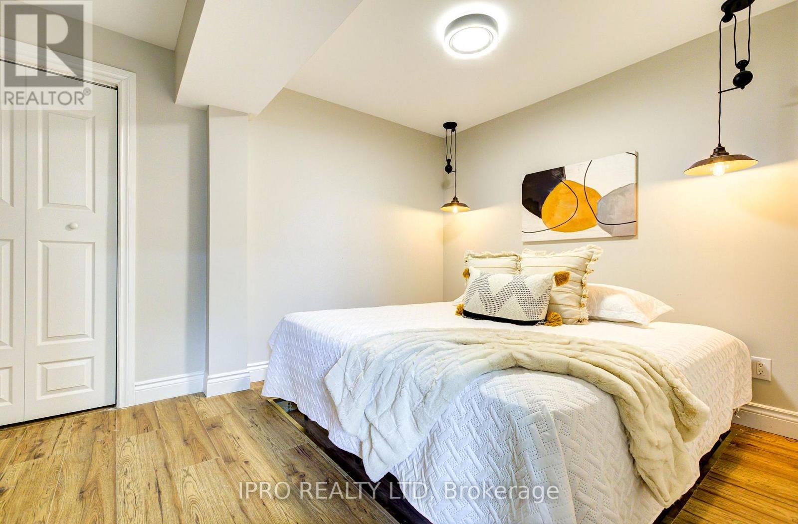 111 Sunset Hills Crescent, Woolwich, Ontario  N0B 2B0 - Photo 31 - X12217408