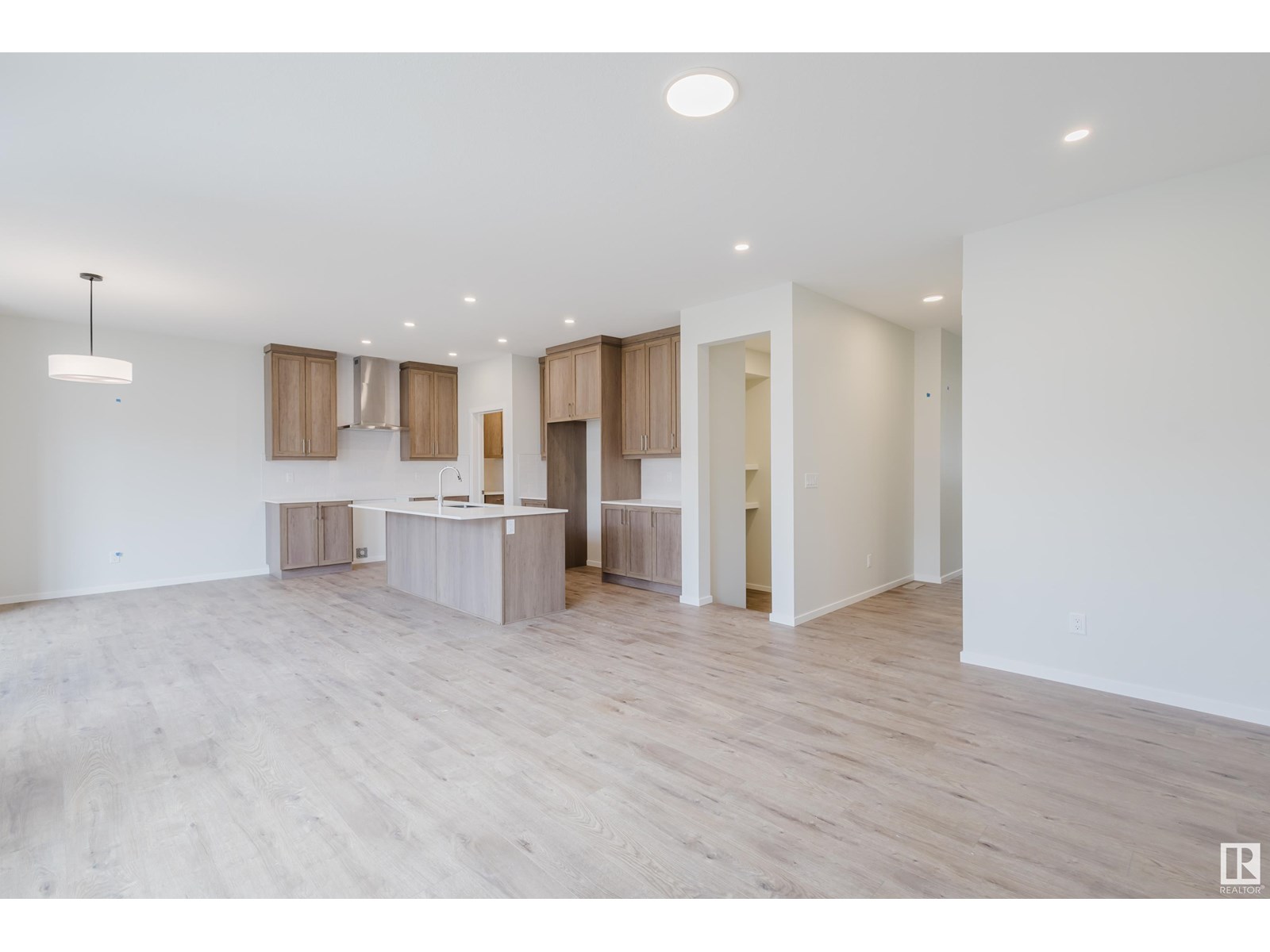 Property at 2120 209 ST NW image 4