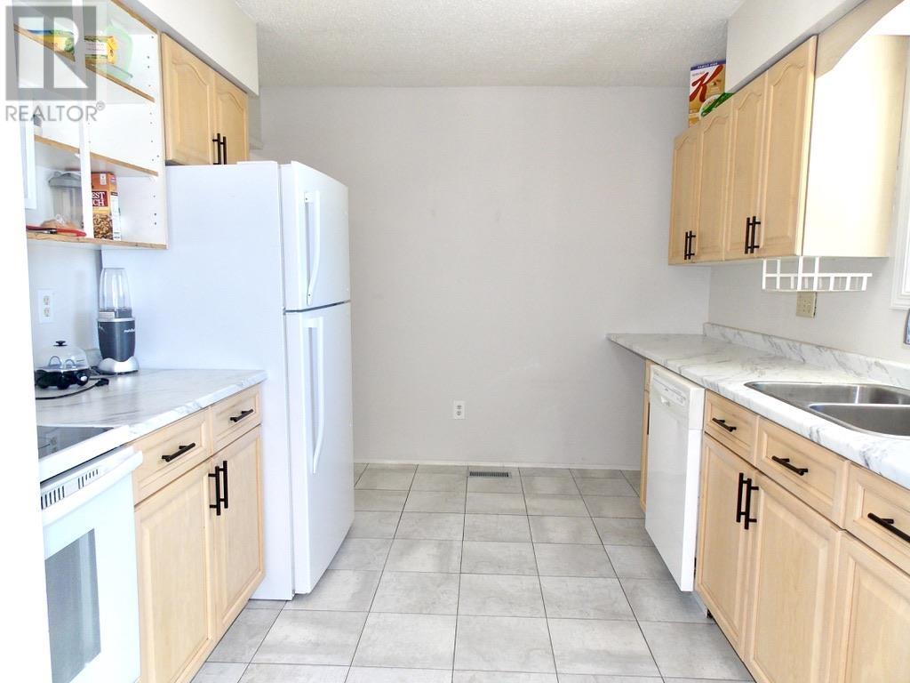 539 Midnight Drive, Williams Lake, British Columbia  V2G 4E4 - Photo 4 - R3014708