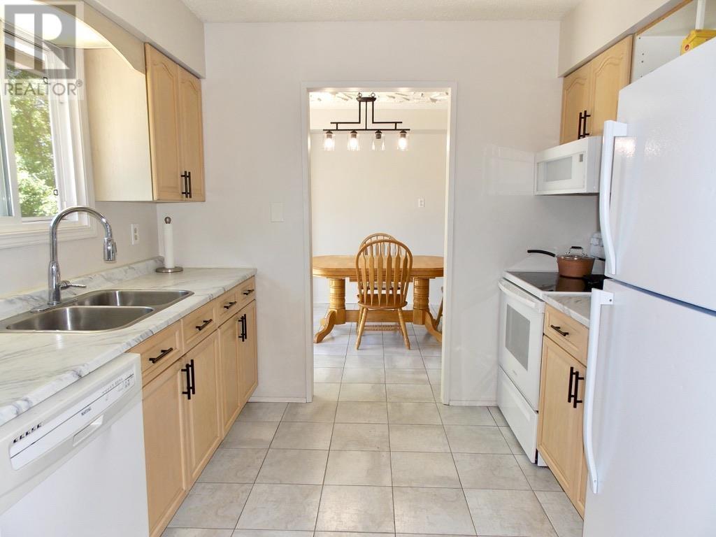 539 Midnight Drive, Williams Lake, British Columbia  V2G 4E4 - Photo 6 - R3014708