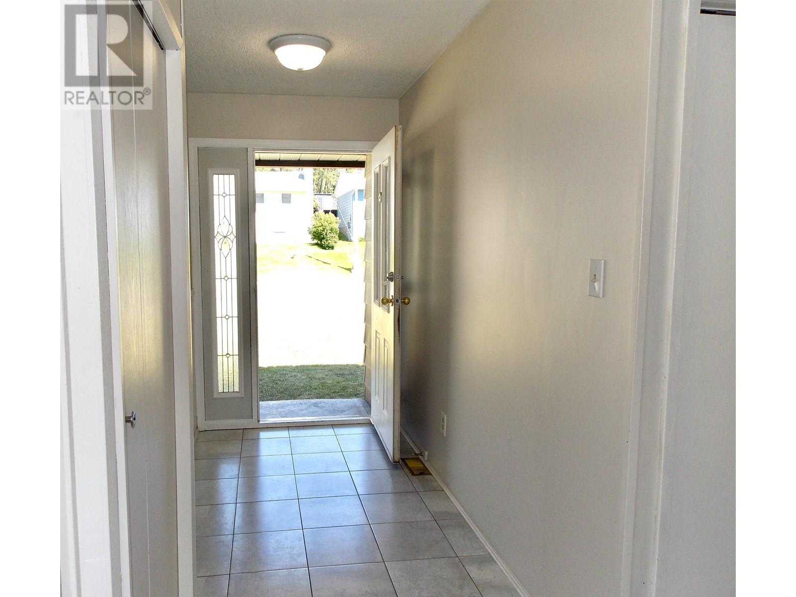 539 Midnight Drive, Williams Lake, British Columbia  V2G 4E4 - Photo 10 - R3014708