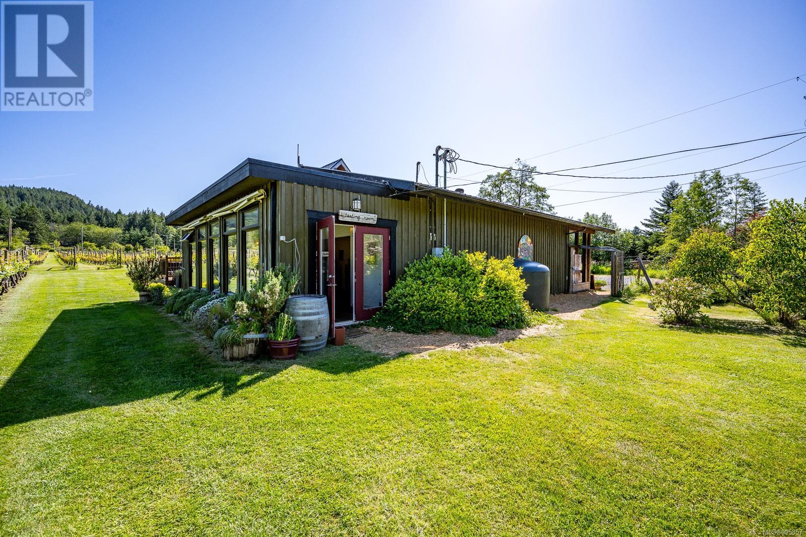 1885 Central Rd, Hornby Island, British Columbia  V0R 1Z0 - Photo 28 - 995857