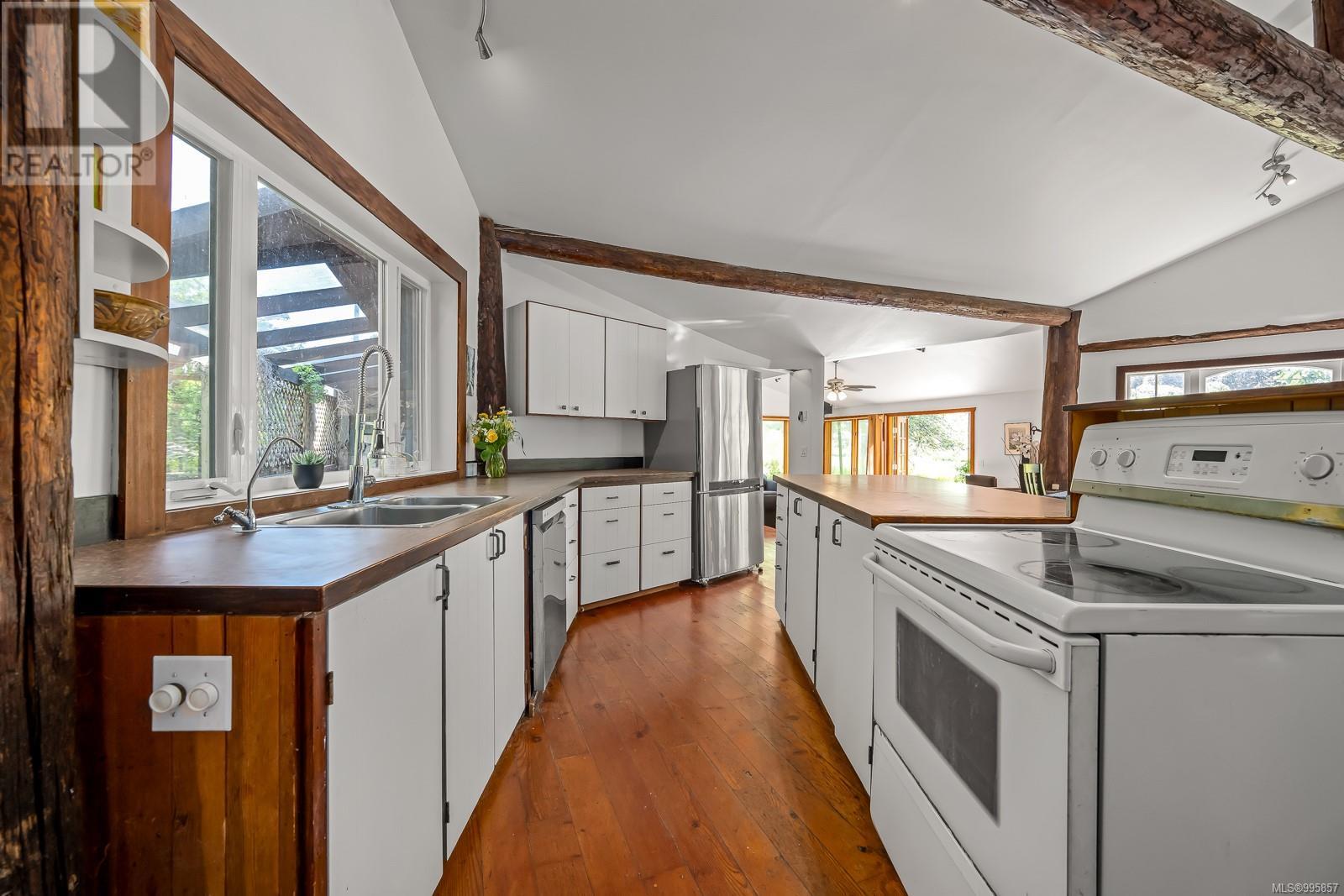 1885 Central Rd, Hornby Island, British Columbia  V0R 1Z0 - Photo 58 - 995857