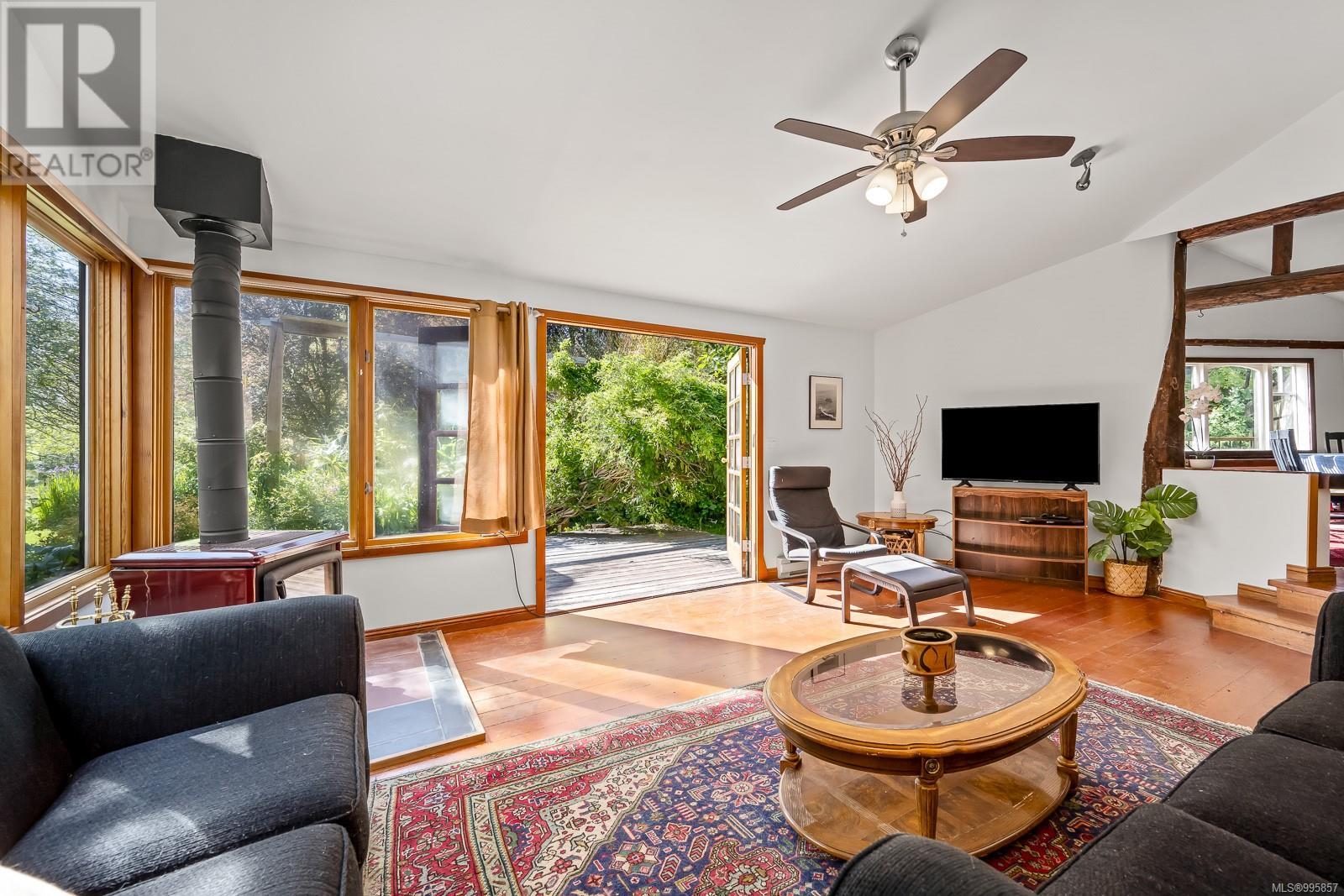 1885 Central Rd, Hornby Island, British Columbia  V0R 1Z0 - Photo 60 - 995857