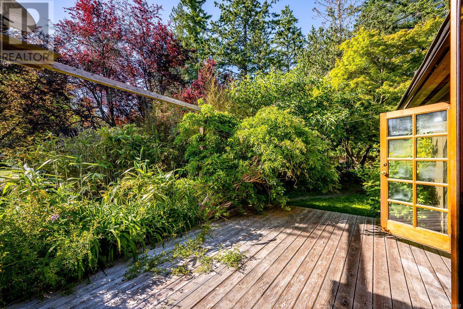 1885 Central Rd, Hornby Island, British Columbia  V0R 1Z0 - Photo 61 - 995857