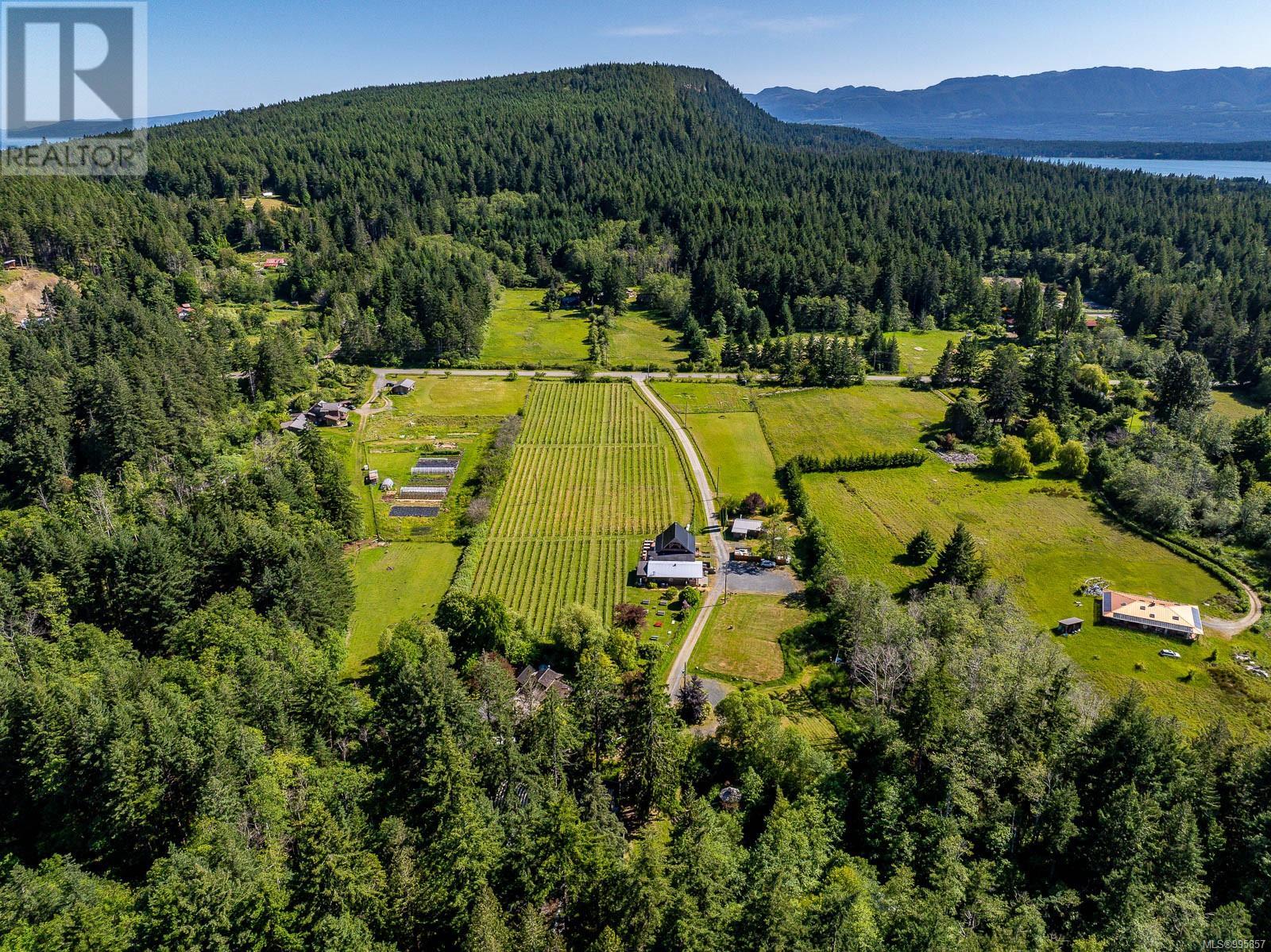 1885 Central Rd, Hornby Island, British Columbia  V0R 1Z0 - Photo 95 - 995857