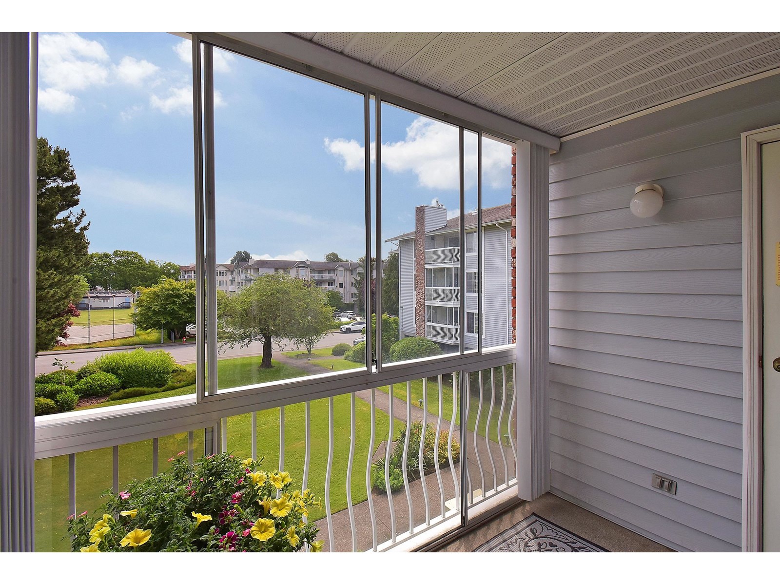 215 5379 205 Street, Langley, British Columbia  V3A 7V7 - Photo 7 - R3012207