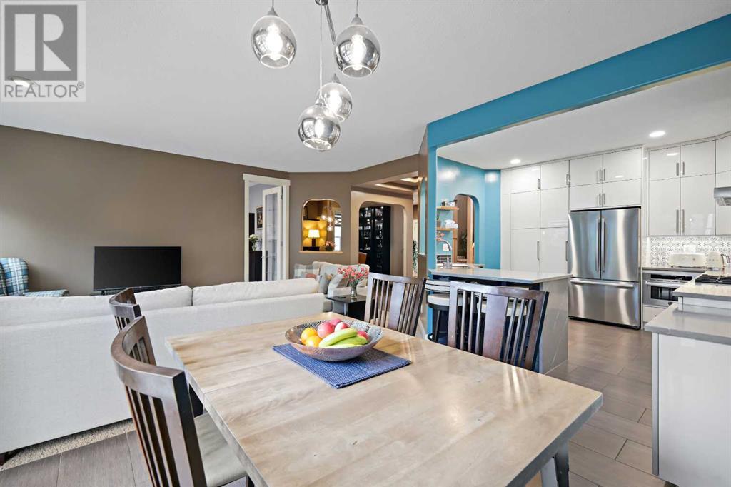 11 Springbank Mount Sw, Calgary, Alberta  T3H 5E5 - Photo 11 - A2226345