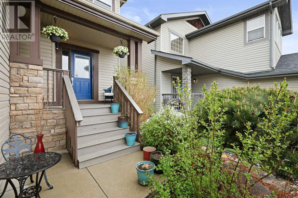 11 Springbank Mount Sw, Calgary, Alberta  T3H 5E5 - Photo 3 - A2226345
